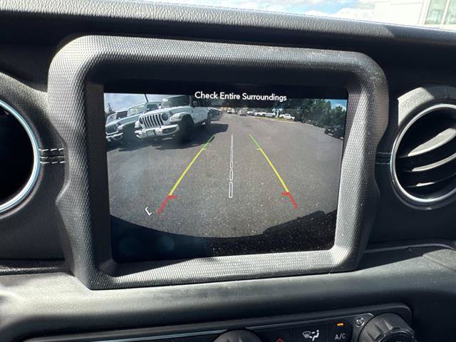 Used 2019 Jeep Wrangler Unlimited Sahara w/ Quick Order Package 24M Moab AWD/4WD image 11