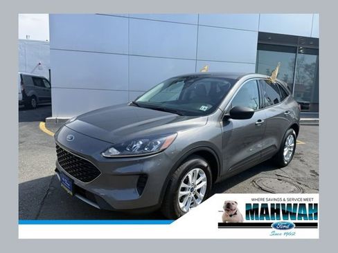 Certified 2022 Ford Escape SE w/ Convenience Package image 1
