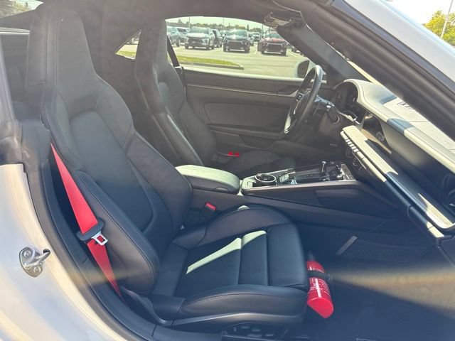 Used 2025 Porsche 911 Carrera RWD image 26