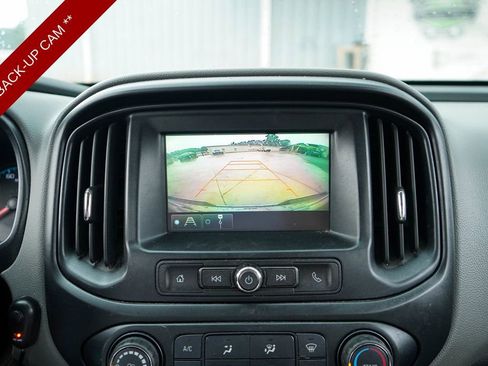 Used 2018 Chevrolet Colorado W/T w/ WT Convenience Package AWD/4WD image 11