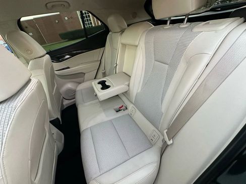 Used 2022 Buick Envision Preferred image 18