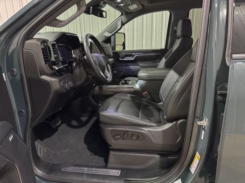 Used 2025 Chevrolet Silverado 2500 LTZ w/ Trail Boss Package AWD/4WD image 11