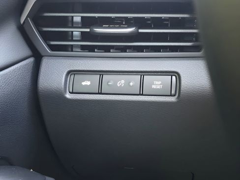 New 2026 Nissan Altima 2.5 SV FWD image 19