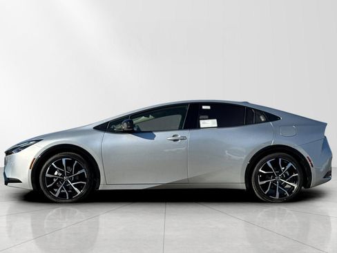 New 2026 Toyota Prius Plug-In Hybrid image 6
