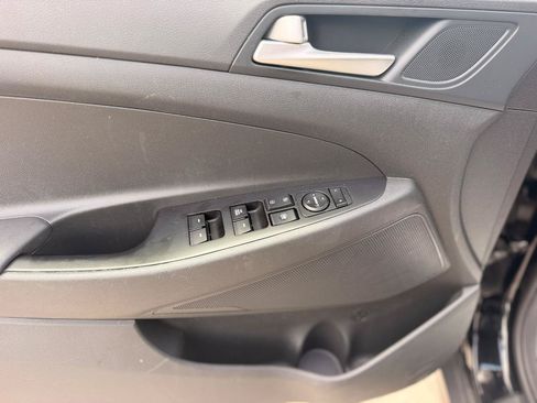 Used 2020 Hyundai Tucson SE AWD/4WD image 25