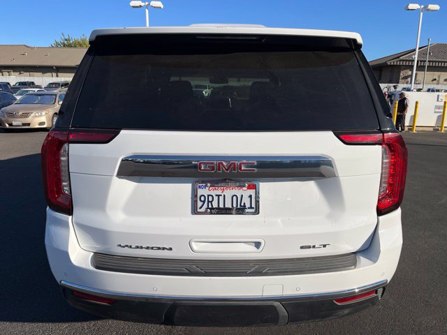 Used 2024 GMC Yukon SLT w/ SLT Luxury Package AWD/4WD image 4