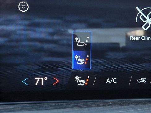 Certified 2025 Chevrolet Tahoe Z71 w/ Comfort Package image 30