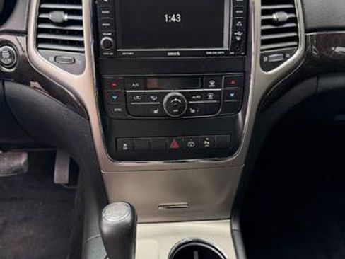 Used 2013 Jeep Grand Cherokee Laredo AWD/4WD image 14