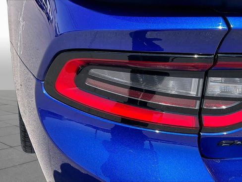 Used 2022 Dodge Charger SXT w/ Blacktop Package RWD image 27