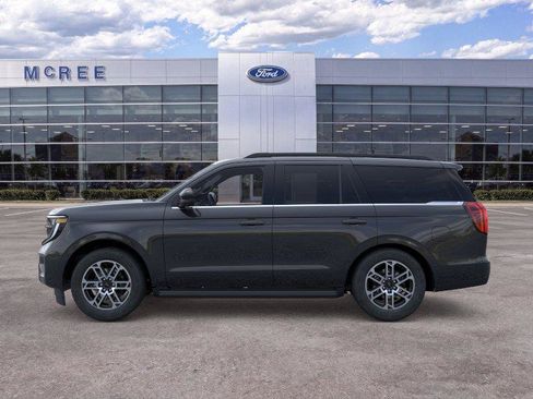 New 2026 Ford Expedition Active RWD image 3