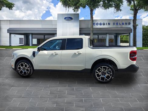 Certified 2025 Ford Maverick Lariat image 2