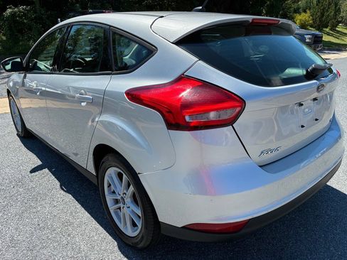 Used 2017 Ford Focus SE image 6
