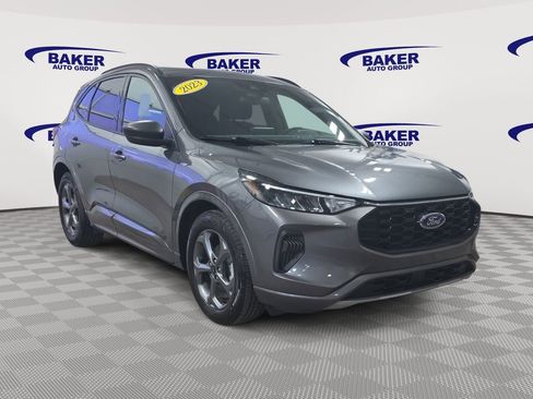 Used 2023 Ford Escape ST-Line image 3