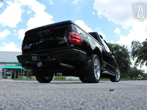 Used 2000 Ford F150 Harley-Davidson image 16