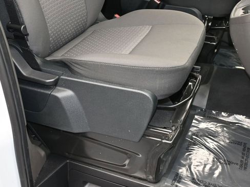 Used 2023 Ford Transit 350 XLT image 38