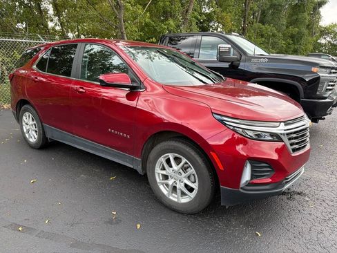 Used 2024 Chevrolet Equinox LT AWD/4WD image 1