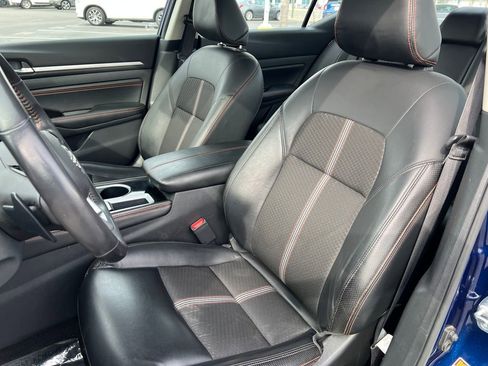 Used 2023 Nissan Altima 2.5 SR image 16