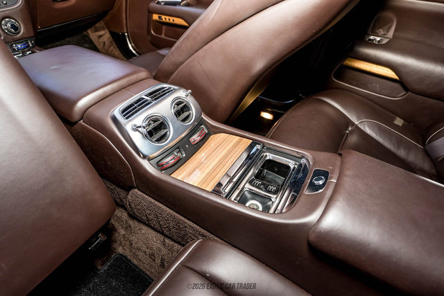Used 2016 Rolls-Royce Wraith RWD image 65