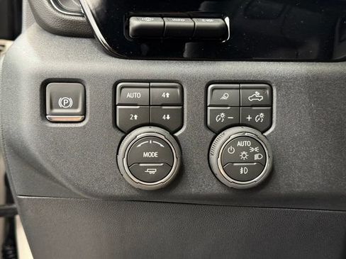 New 2026 Chevrolet Silverado 2500 ZR2 AWD/4WD image 33