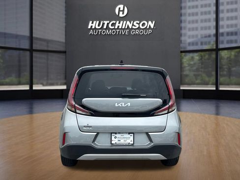 Used 2025 Kia Soul LX w/ LX Technology Package FWD image 6