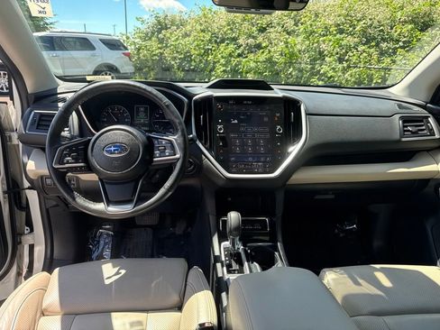 Used 2023 Subaru Ascent Limited AWD/4WD image 12