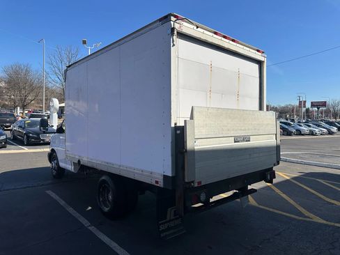 Used 2012 Chevrolet Express 3500 image 5