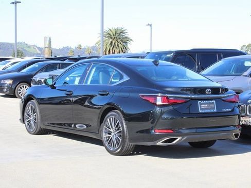 Certified 2023 Lexus ES 350 w/ Premium Package image 19