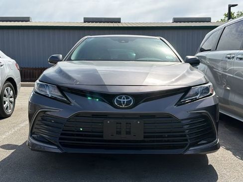 Used 2024 Toyota Camry LE w/ Convenience Package image 2