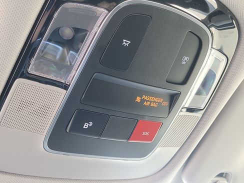 Certified 2025 Hyundai Tucson SE FWD image 18