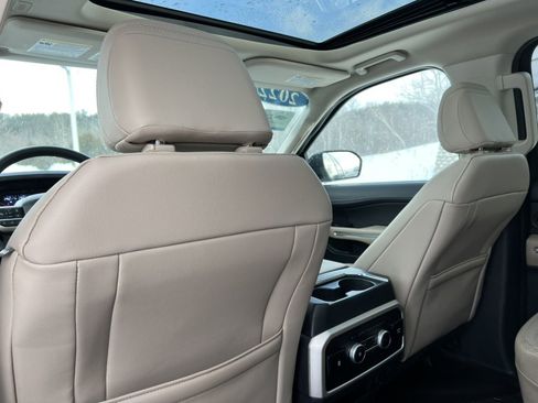 Certified 2022 Ford Expedition Limited image 36