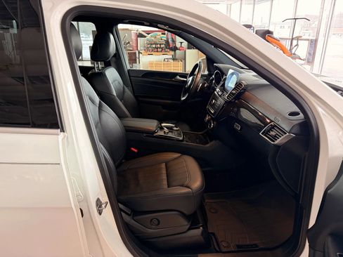 Used 2019 Mercedes-Benz GLS 450 4MATIC image 23