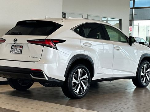 Used 2019 Lexus NX 300h AWD w/ Premium Package image 4