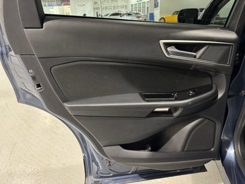 Used 2018 Ford Edge SEL image 31