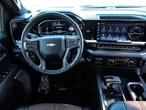 Used 2024 Chevrolet Silverado 1500 High Country w/ Technology Package image 22