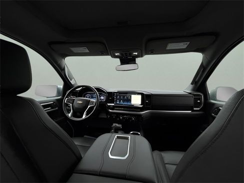 Certified 2022 Chevrolet Silverado 1500 LTZ w/ LTZ Premium Package image 32