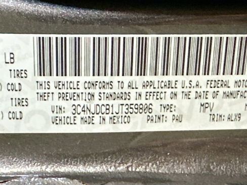 Used 2018 Jeep Compass Limited w/ Navigation Group image 31