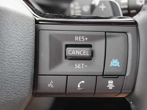 Used 2026 Nissan Rogue Platinum w/ Platinum Premium Package AWD/4WD image 15