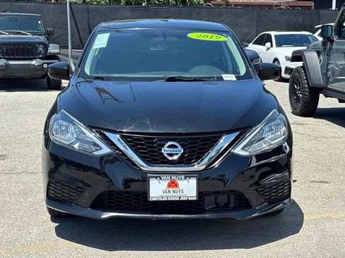 Used 2019 Nissan Sentra SV FWD image 6