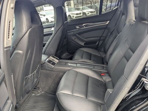 Used 2013 Porsche Panamera 4 Platinum Edition image 28