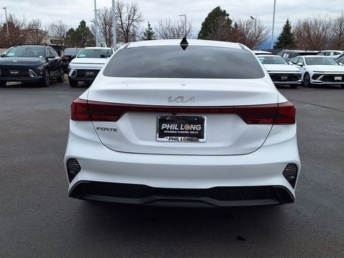Used 2022 Kia Forte LXS image 4