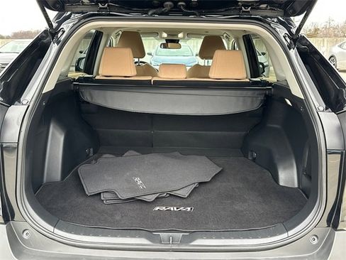 Certified 2023 Toyota RAV4 LE image 6