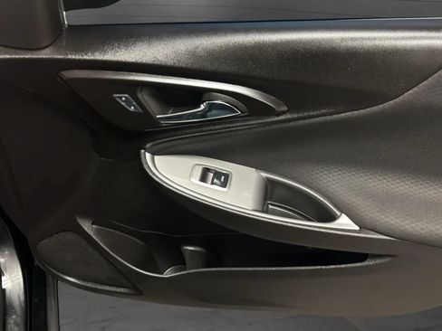 Used 2024 Chevrolet Malibu LT FWD image 18
