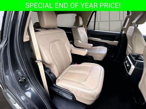 Used 2022 Ford Expedition Limited image 24