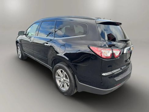 Used 2017 Chevrolet Traverse LT FWD image 8