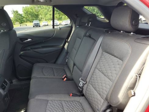 Certified 2019 Chevrolet Equinox LT w/ Driver Convenience Package FWD image 26