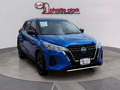 Used 2025 Nissan Kicks Play S FWD image 8