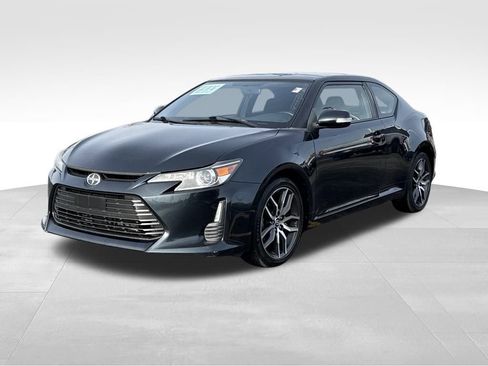 Used 2015 Scion tC image 2