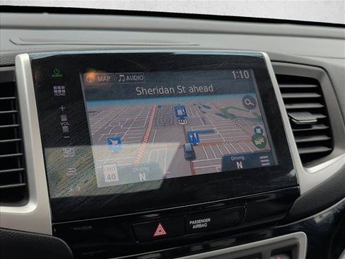 Used 2016 Honda Pilot Touring image 12