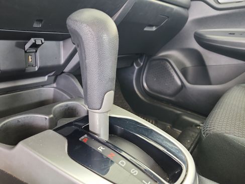 Used 2020 Honda Fit LX image 12