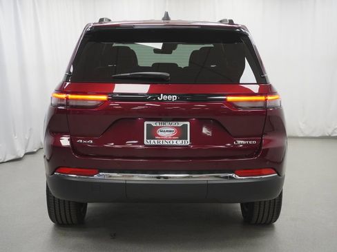 Certified 2025 Jeep Grand Cherokee Limited AWD/4WD image 11